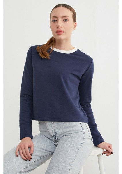 3 Iplik Şardonsuz Yakası Ribanalı Sweatshirt