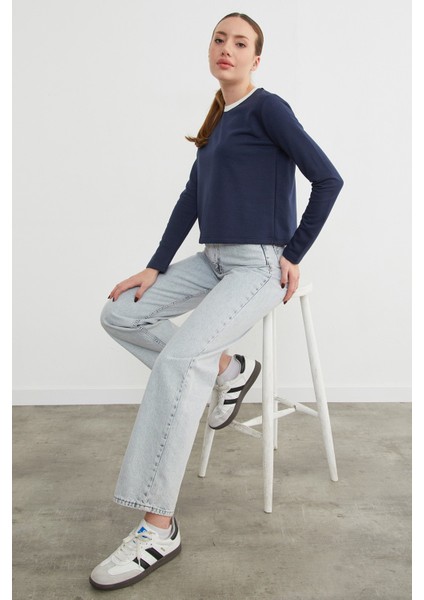 3 Iplik Şardonsuz Yakası Ribanalı Sweatshirt fiyatları