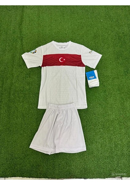 Türkiye Milli Takım Çocuk Futbol Forması Beyaz Hava Alabilen Polyester Kumaş Halısaha Forması