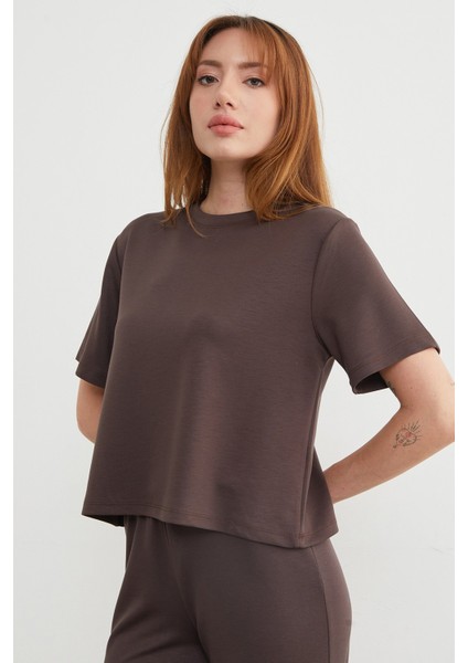 Basic Bisiket Yaka Modal Tişört indirimleri