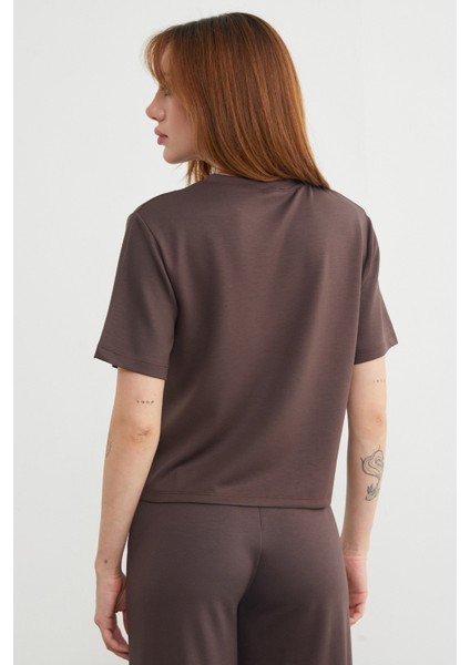 Basic Bisiket Yaka Modal Tişört