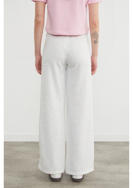 Yanı Biyeli Cepli Bol Paça Eşofman Altı