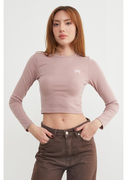 Fiyonk Nakışlı Likralı Crop Body