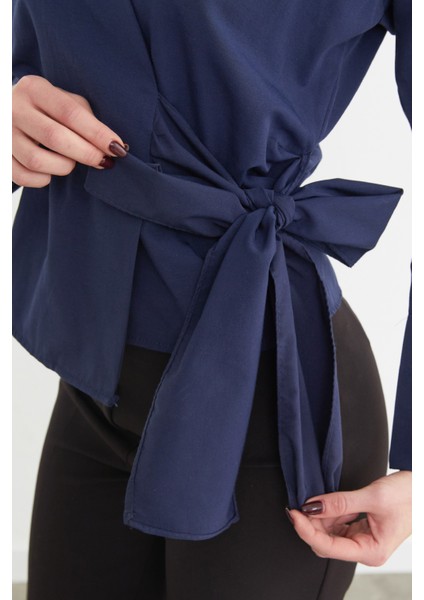 Basic Kruvaze Bağlamalı Gömlek fırsatları