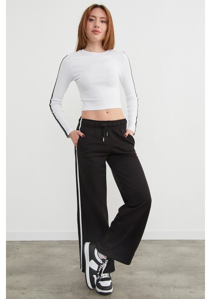 Yanı Biyeli Cepli Bol Paça Eşofman Altı