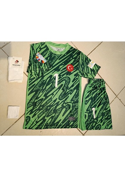 Türkiye Kaleci Mert Günok Yeşil 4 Lü Çocuk Futbol Forma. Şort+Forma+Çorap+Bileklik fiyatları