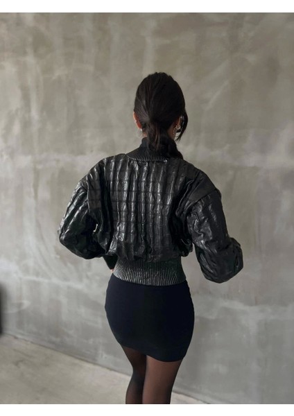 Beli Büzgülü Crop Deri Ceket Siyah fiyatları