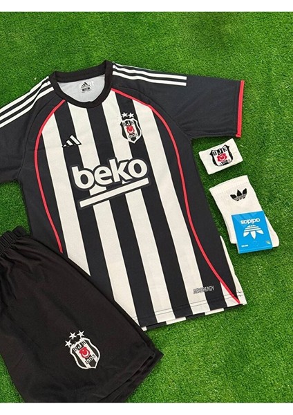 Beşiktâş' 2026 Yeni Sezon Arroyo Iç Saha Parçalı Çocuk Forması 4'lü Set fiyatları