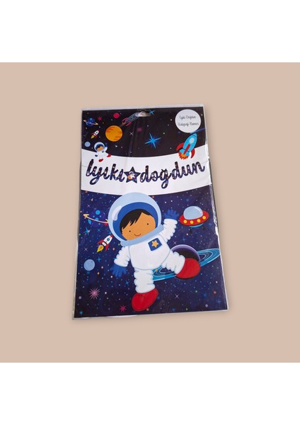 Uzay Temalı Iyiki Doğdun Kaligrafi Banner