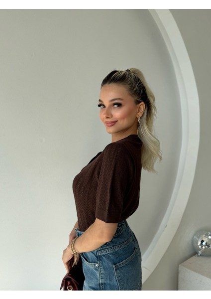 Kahverengi Kısa Kol Düğmeli Triko Hırka fırsatları