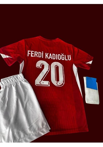 Milli Takım Ferdi Kadıoğlu Çocuk Forması Kırmızı 4lü Set modelleri