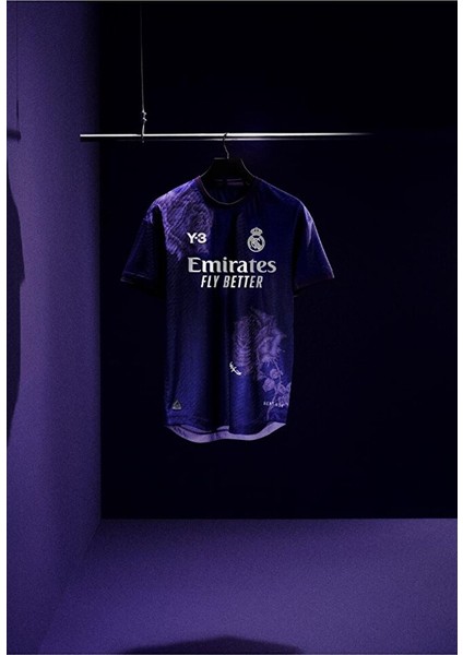 Real Madrid 2023/2024 Dördüncü Otantik Futbol Forması