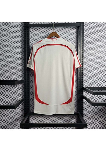 Milan 2007 Beyaz Deplasman Forması modelleri