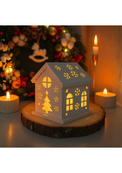 Christmas Dekoratif Işıklı Ev – 7 Parçalı El Yapımı Yılbaşı Evi | Sıcak ve Huzurlu Atmosfer