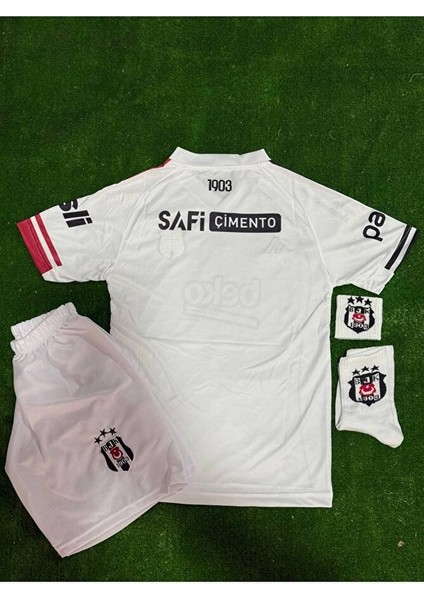 Beşiktâş' 2026 Isimsiz Yeni Sezon Deplasman Beyaz Çocuk Forması 4'lü Set modelleri