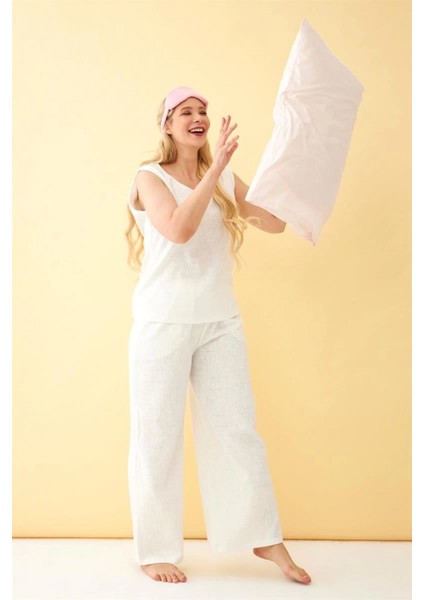 Kadın Ekru Keten Jakarlı Büyük Beden Alt Üst Takım fırsatları