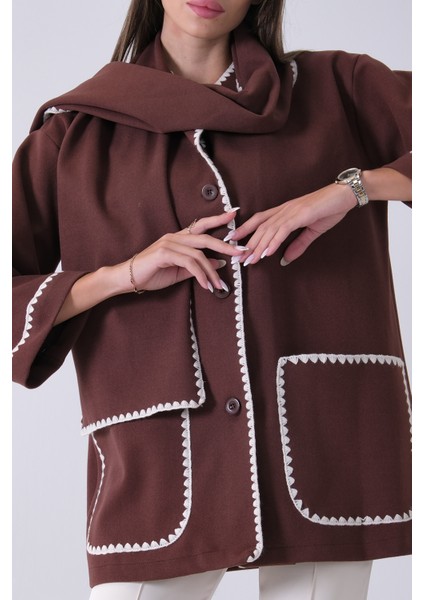 Kahve Önü Düğmeli Atkılı Süs Dikiş Detaylı Cepli Kısa Kaban 31050712.05