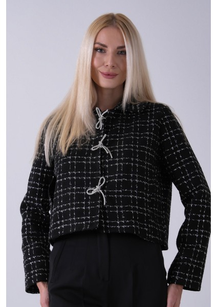 Siyah Ön Bağlama Detaylı Kısa Ceket 3971101.01 indirimleri