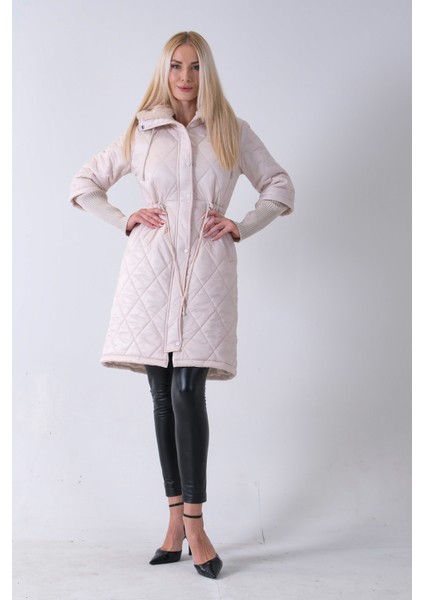 Taş Bileği Lastikli Kapüşonlu Baklava Desenli Şişme Mont 44520207.50 indirimleri