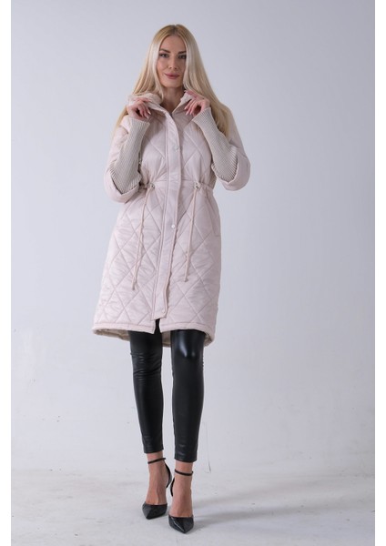 Taş Bileği Lastikli Kapüşonlu Baklava Desenli Şişme Mont 44520207.50