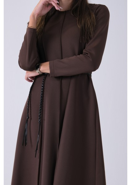 Kahve Bisiklet Yaka Önü Pile Detaylı Beli Kemerli Elbise 4593453.05
