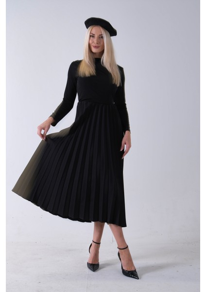 Siyah Eteği Pilise Detaylı Elbise 3975495.01 fiyatları