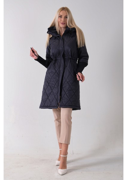 Lacivert Bileği Lastikli Kapüşonlu Baklava Desenli Şişme Mont 44520207.02