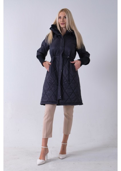 Lacivert Bileği Lastikli Kapüşonlu Baklava Desenli Şişme Mont 44520207.02 fiyatları