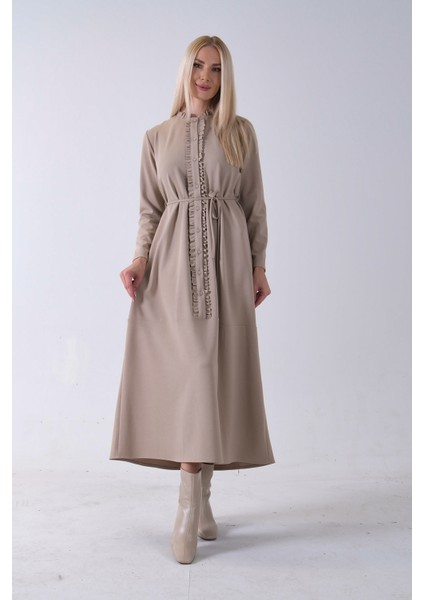 Bej Belden Bağlamalı Yaka Fırfır Detaylı Düğme Kapamalı Elbise 4571574.55