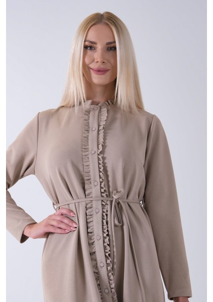 Bej Belden Bağlamalı Yaka Fırfır Detaylı Düğme Kapamalı Elbise 4571574.55