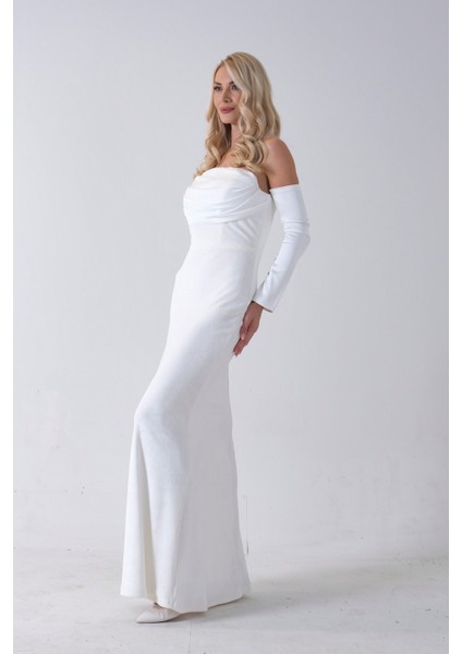 Beyaz Drapeli Takma Kol Detaylı Kadife Abiye 0801068.15 indirimleri