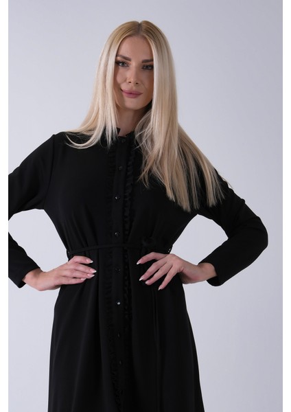 Siyah Belden Bağlamalı Yaka Fırfır Detaylı Düğme Kapamalı Elbise 4571574.01