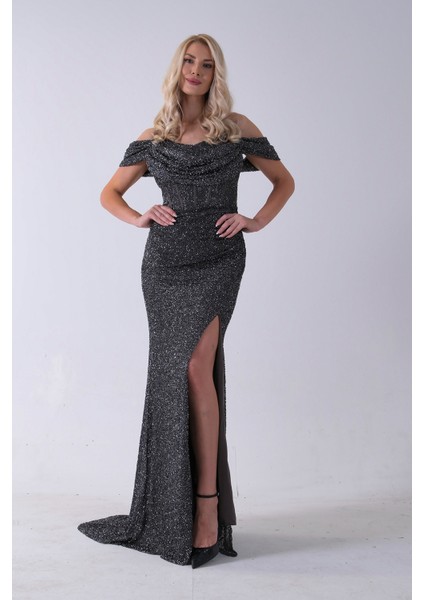 Gri Düşük Omuz Yırtmaç Detaylı Pul Payet Abiye 9705646.06 modelleri