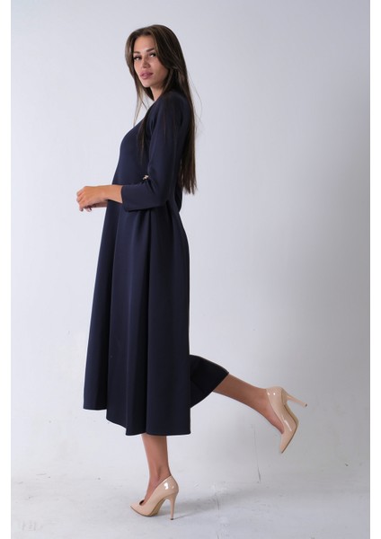 Lacivert Bisiklet Yaka Scuba Tesettür Elbise 4593445.02 fırsatları