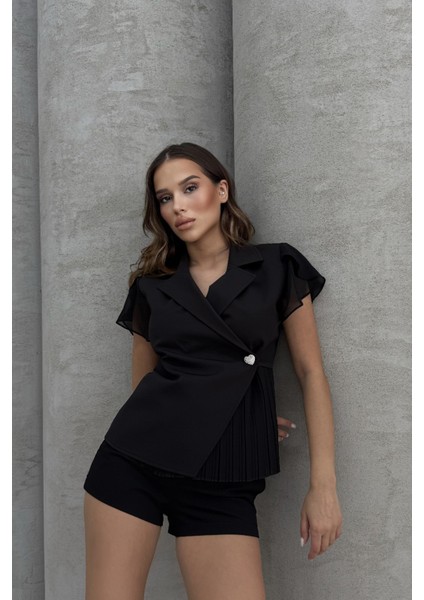 Siyah Tek Düğme Kapamalı Bluz 4202880.01