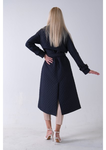 Lacivert Beli Kemerli Düğme Kapamalı Kapitone Desenli Trenç 44520205.02 fırsatları