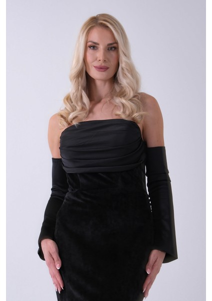 Siyah Drapeli Takma Kol Detaylı Kadife Abiye 0801068.01