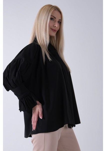 Siyah Göğüs ve Manşeti Büzgü Detaylı Bluz 3972060.01 fırsatları