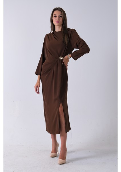 Kahve Omuz ve Beli Pileli Toka Detaylı Elbise 3975478.05 fiyatları