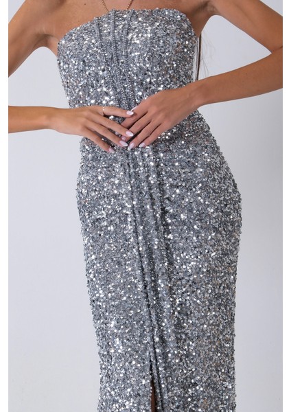 Gri Önü Taş Detaylı Yırtmaçlı Pul Payet Straplez Abiye 0801163.06