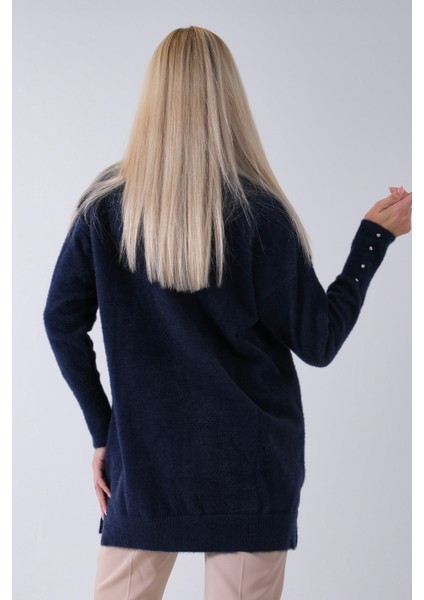 Lacivert Yaka ve Kolları Taş Detaylı Bisiklet Yaka Kazak 44530206.02 indirimleri