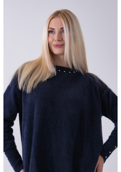 Lacivert Yaka ve Kolları Taş Detaylı Bisiklet Yaka Kazak 44530206.02