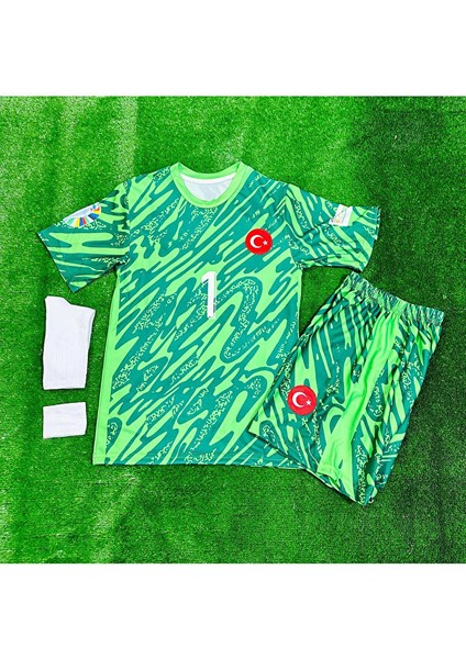 Kaleci Mert Günok Türkiye Futbol Çocuk Forması Şort Çorap Bileklik Hediyeli fiyatları