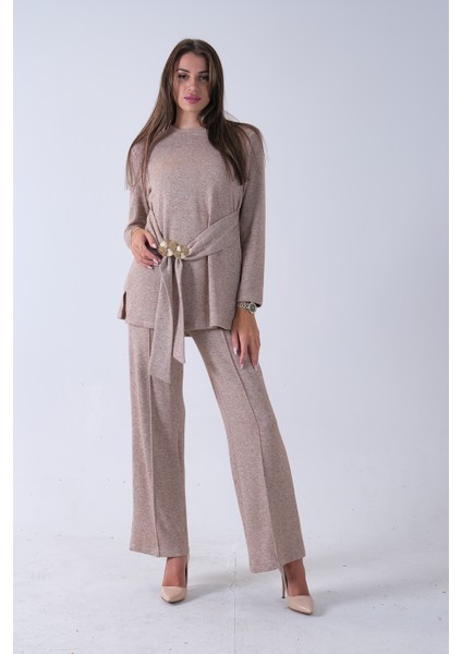 Taş Altın Toka Detaylı Pantolonlu Takım 4577282.50