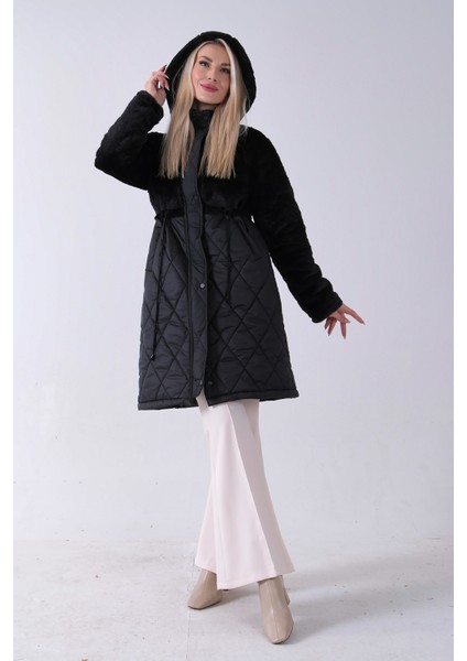 Siyah Yarım Peluş Detaylı Belden Sıktırmalı Kapüşonlu Baklava Desen Mont 44520211.01