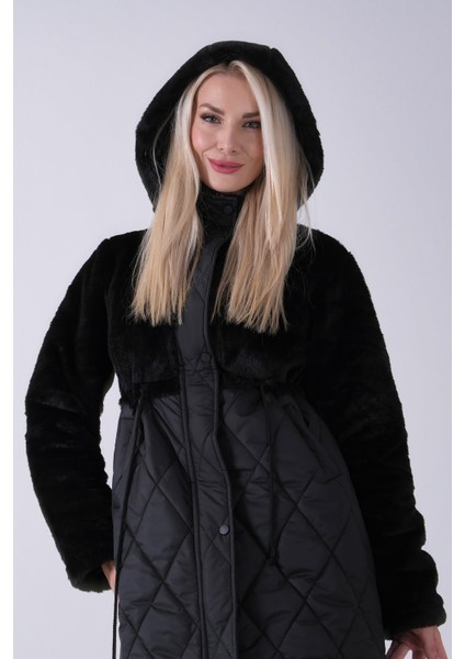 Siyah Yarım Peluş Detaylı Belden Sıktırmalı Kapüşonlu Baklava Desen Mont 44520211.01