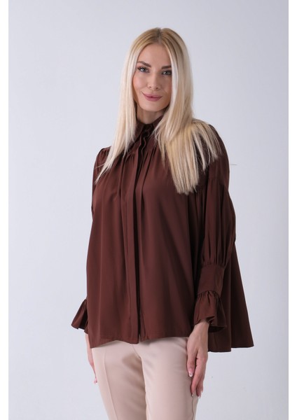 Kahve Göğüs ve Manşeti Büzgü Detaylı Bluz 3972060.05 indirimleri