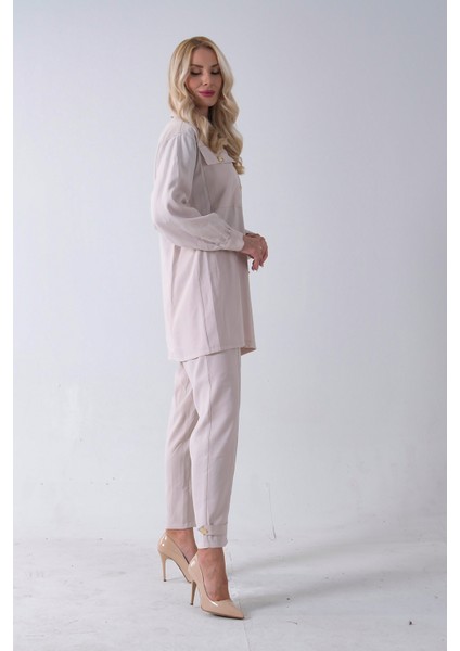 Taş Göğüs Tek Cep Detaylı Aksesuar Düğmeli Pantolonlu Takım 4701352.50 indirimleri