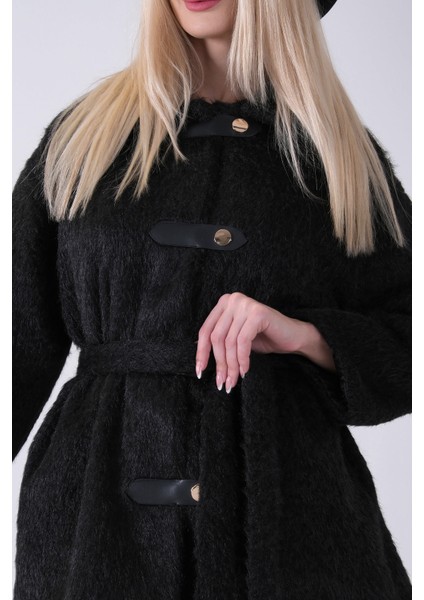 Siyah Gömlek Yakalı 4 Düğme Deri Bukle Detaylı Kaşe Yün Ceket 5307122.01