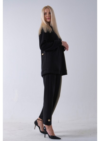 Siyah Fermuar Kapamalı 2 Cep Görünüm Detaylı Sweat Pantolonlu Takım 4577266.01 modelleri